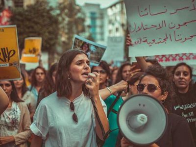 نضالنا لاستعادة السياسة "منهم"
